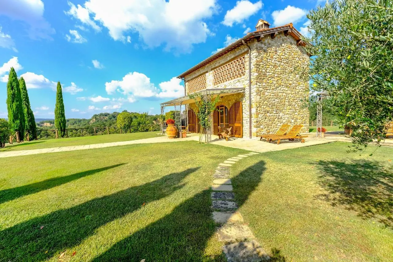 Tenuta Di Rota In Tornia - Casa Vecchia location
